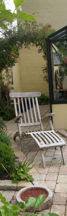 Haveplan med frugt, bær og æbleespalier. gårdhave, hjørring